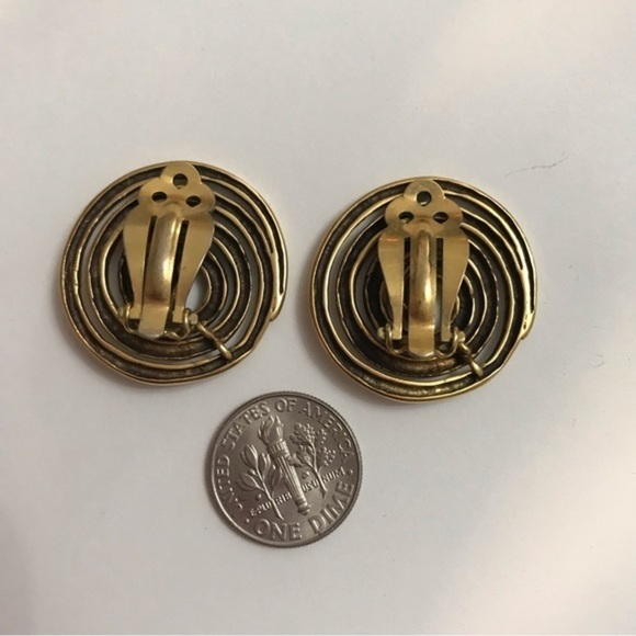 MFA Museum Of Fine Arts Snake Clip On  Earrings Gold Tone Vintage Estate - Picture 3 of 6